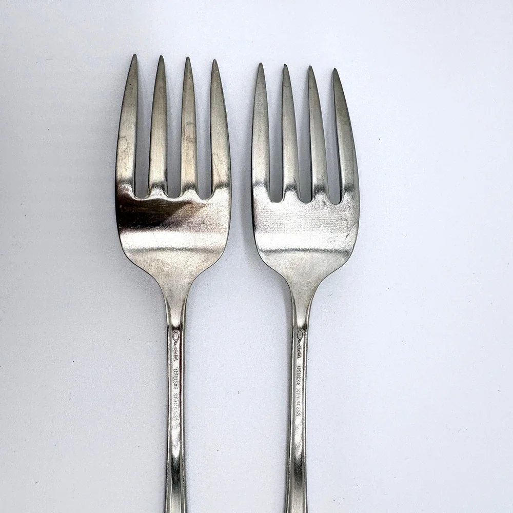 Oneida Deluxe Independence Stainless Steel Salad Forks Set of 2